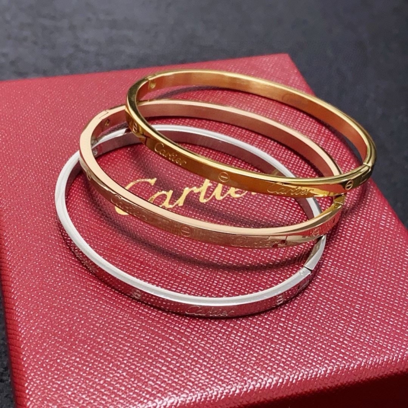 Ca*t1er bracelets